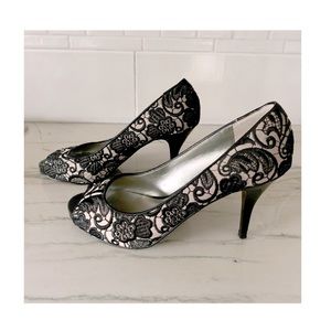 GUESS - Lace Peep Toe Stilettos - Size 7